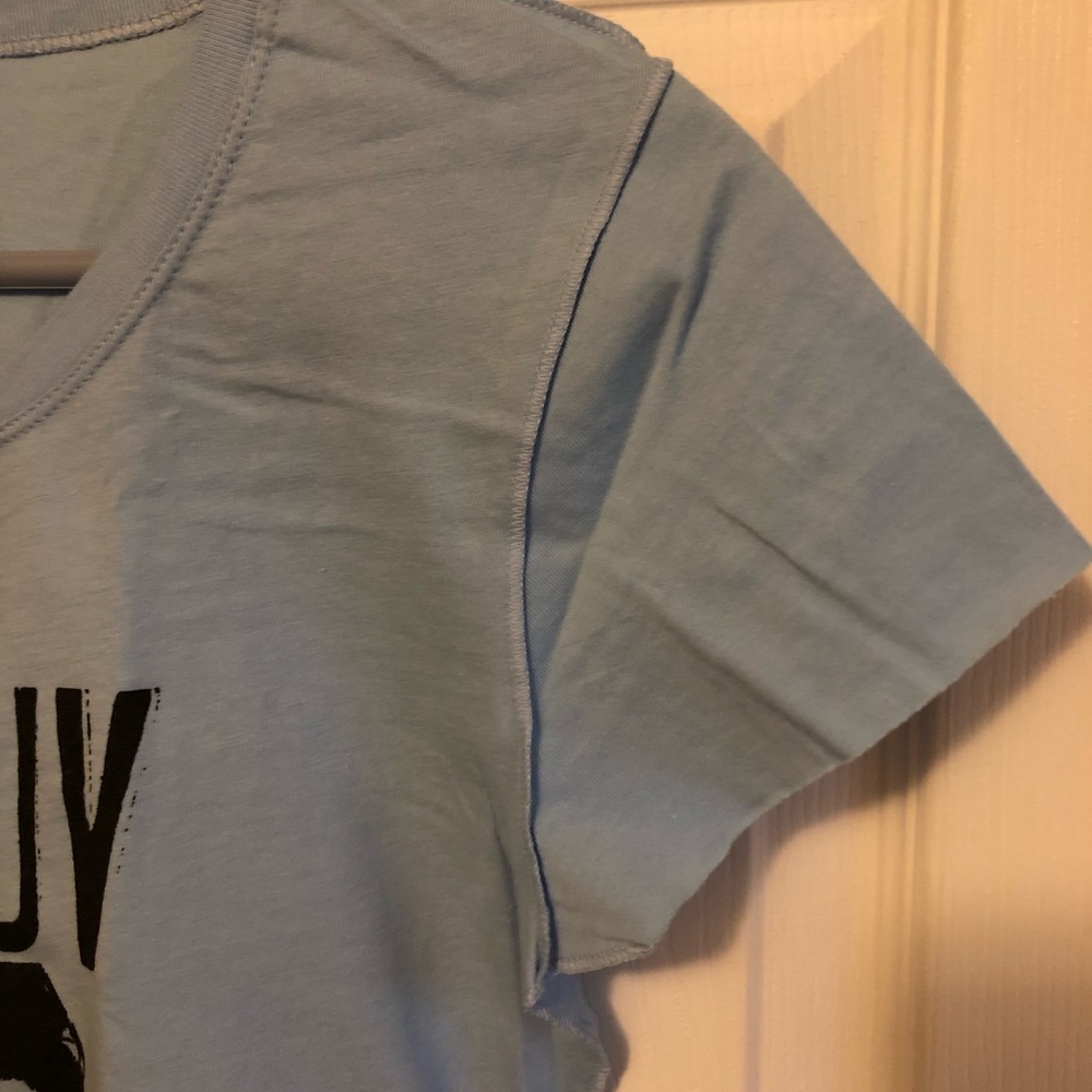 T-Shirts - Picture 3 of 4